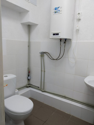 Продам торговое помещение 500 м2, Георгия Морозова ул, 14, Симферополь г