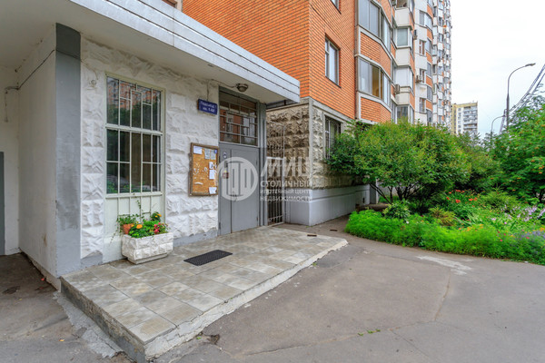 Продам трехкомнатную (3-комн.) квартиру, Дмитрия Донского б-р, 11к2, Москва г