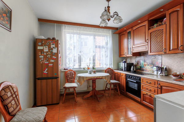 Продам трехкомнатную (3-комн.) квартиру, Дмитрия Донского б-р, 11к2, Москва г