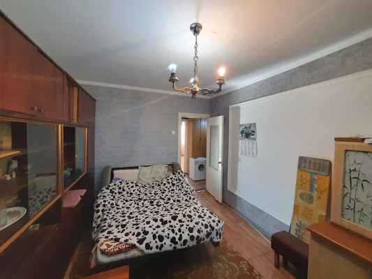 Продам трехкомнатную (3-комн.) квартиру, Ленина ул, 6, Перово с