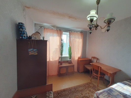 Продам трехкомнатную (3-комн.) квартиру, Ленина ул, 6, Перово с