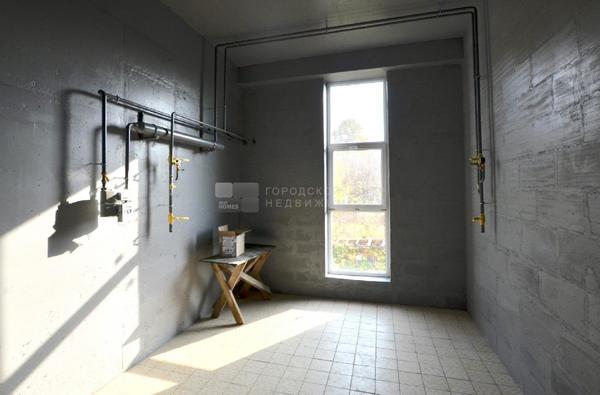 Продам коммерческое помещение 1 660 м2, 41, Спартак п