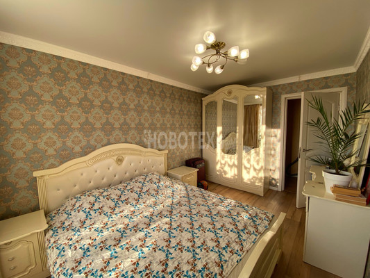 Продам многокомнатную квартиру, Свердлова ул, 134, Крымск г