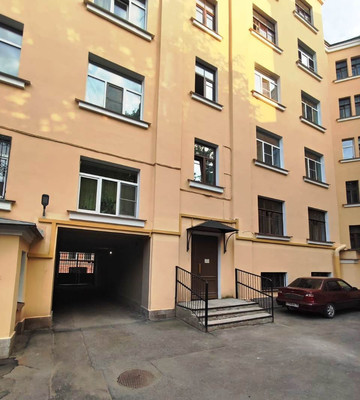 Продам комнату в 19-комн. квартире, Почтамтская ул, 23а, Санкт-Петербург г