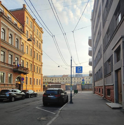 Продам комнату в 19-комн. квартире, Почтамтская ул, 23а, Санкт-Петербург г