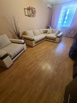 Продам двухкомнатную (2-комн.) квартиру, Орбитальная ул, 70/3, Ростов-на-Дону г