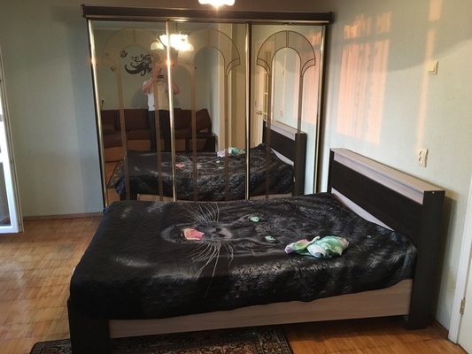 Сдам однокомнатную (1-комн.) квартиру, 3-й мкр, 1, Нягань г
