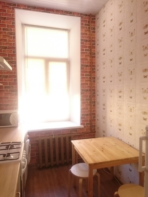 Сдам трехкомнатную (3-комн.) квартиру, Кирилловская ул, 18, Санкт-Петербург г