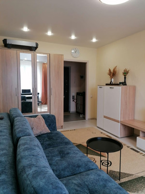 Продам трехкомнатную (3-комн.) квартиру, Трудовой Славы ул, 62Ак2, Краснодар г