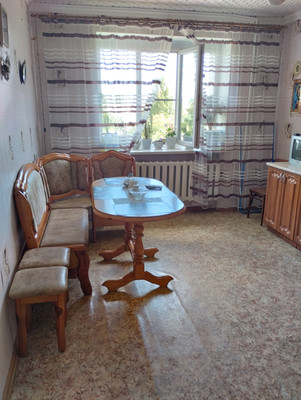 Продам трехкомнатную (3-комн.) квартиру, Ленина ул, 100, Волгодонск г