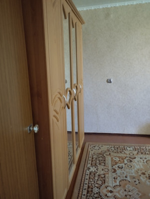 Продам трехкомнатную (3-комн.) квартиру, Ленина ул, 100, Волгодонск г