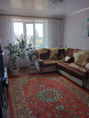 Продам трехкомнатную (3-комн.) квартиру, Ленина ул, 100, Волгодонск г