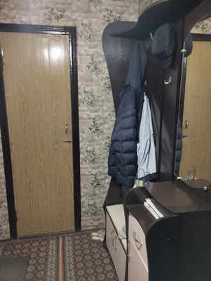 Продам трехкомнатную (3-комн.) квартиру, Ленина ул, 100, Волгодонск г