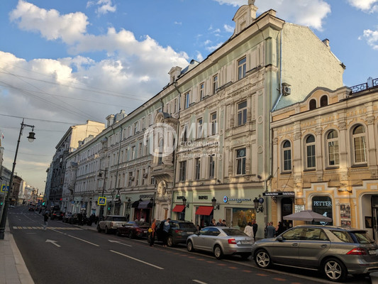 Продам гостиницу 206 м2, Петровка ул, 19с1, Москва г