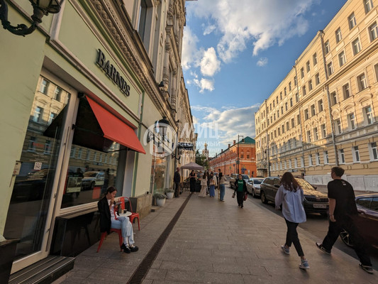 Продам гостиницу 206 м2, Петровка ул, 19с1, Москва г
