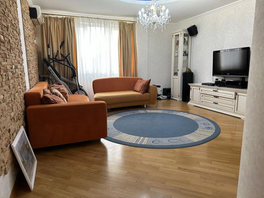 Продам многокомнатную квартиру, Трудовой Славы ул, 19/2, Краснодар г