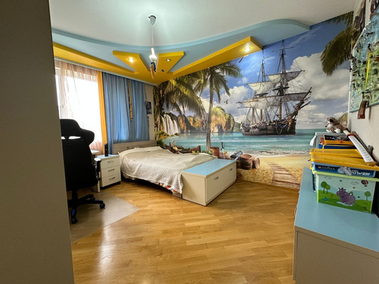 Продам многокомнатную квартиру, Трудовой Славы ул, 19/2, Краснодар г