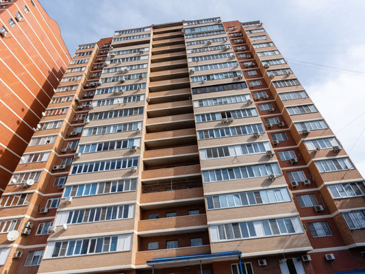 Продам многокомнатную квартиру, Трудовой Славы ул, 19/2, Краснодар г