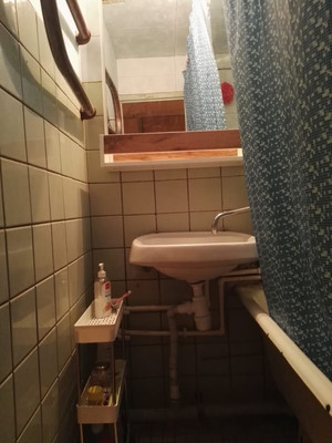 Продам трехкомнатную (3-комн.) квартиру, Шипиловская ул, 25к1, Москва г