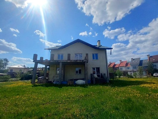 Продам в поселке Family Club, Дружбы (Золотые купола мкр) ул, 291, Голиково д, 12 км от города