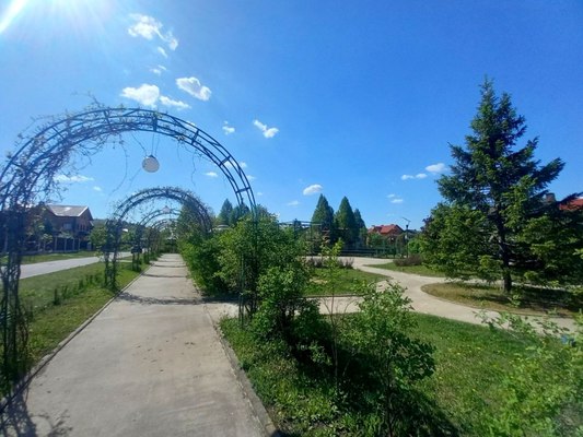 Продам в поселке Family Club, Дружбы (Золотые купола мкр) ул, 291, Голиково д, 12 км от города