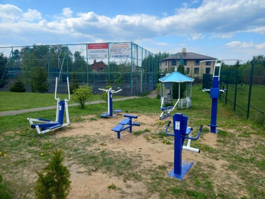 Продам в поселке Family Club, Дружбы (Золотые купола мкр) ул, 291, Голиково д, 12 км от города