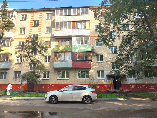 Продам трехкомнатную (3-комн.) квартиру, Филиппова ул, 8, Подольск г