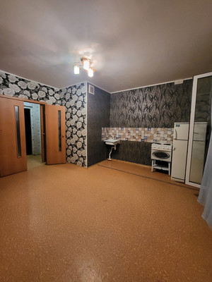 Продам однокомнатную (1-комн.) квартиру, Свердловский пр-кт, 8В, Челябинск г