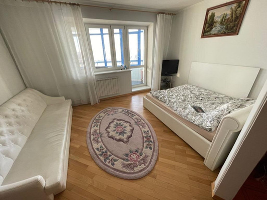 Продам однокомнатную (1-комн.) квартиру, Милашенкова ул, 1, Москва г