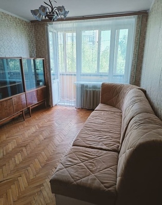 Сдам двухкомнатную (2-комн.) квартиру, 33 мкр, 9, Ангарск г