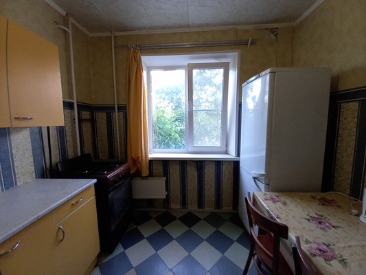 Продам многокомнатную квартиру, Мира пр-кт, 93, Волгодонск г