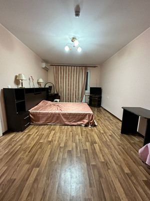 Продам однокомнатную (1-комн.) квартиру, Черкасская ул, 131, Краснодар г