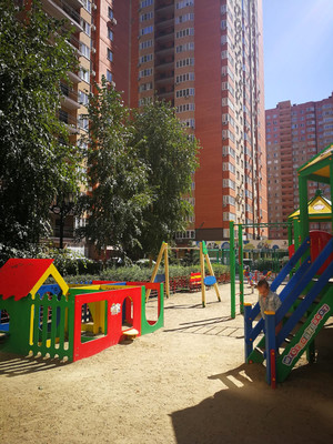 Продам двухкомнатную (2-комн.) квартиру, им. Героя Георгия Бочарникова ул, 1, Краснодар г