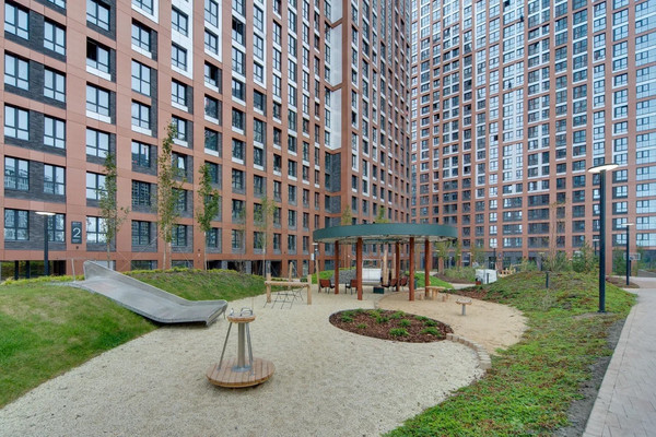 Продам трехкомнатную (3-комн.) квартиру, Шелепихинская наб, 40к2, Москва г