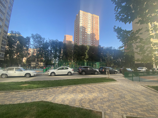 Продам двухкомнатную (2-комн.) квартиру, Домбайская ул, 55к4, Краснодар г