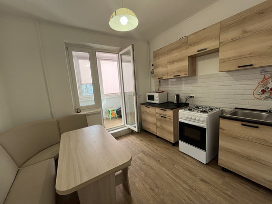 Сдам однокомнатную (1-комн.) квартиру, Балаклавская ул, 115, Симферополь г