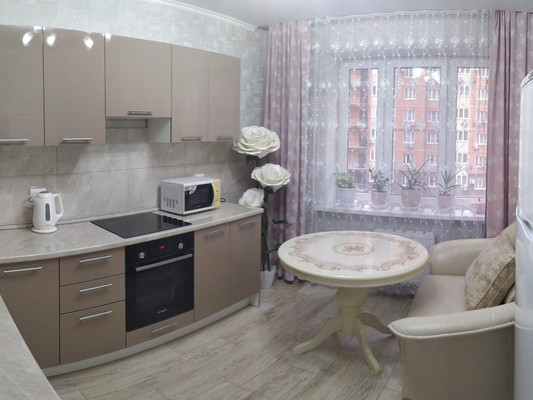 Продам двухкомнатную (2-комн.) квартиру, им. Героя Яцкова И.В. ул, 19, Краснодар г