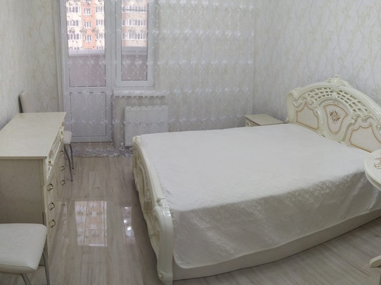 Продам двухкомнатную (2-комн.) квартиру, им. Героя Яцкова И.В. ул, 19, Краснодар г