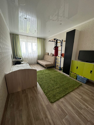 Продам трехкомнатную (3-комн.) квартиру, Чингиза Айтматова ул, 11, Казань г