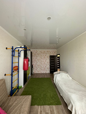 Продам трехкомнатную (3-комн.) квартиру, Чингиза Айтматова ул, 11, Казань г