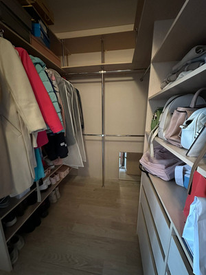 Продам трехкомнатную (3-комн.) квартиру, Чингиза Айтматова ул, 11, Казань г