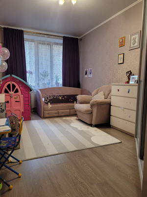 Продам трехкомнатную (3-комн.) квартиру, Сибгата Хакима ул, 41, Казань г