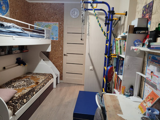 Продам трехкомнатную (3-комн.) квартиру, Сибгата Хакима ул, 41, Казань г