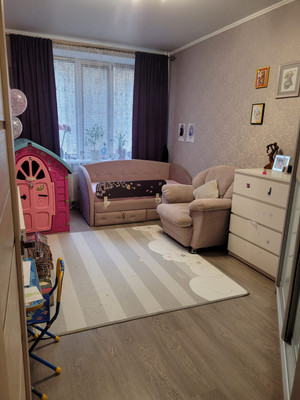 Продам трехкомнатную (3-комн.) квартиру, Сибгата Хакима ул, 41, Казань г