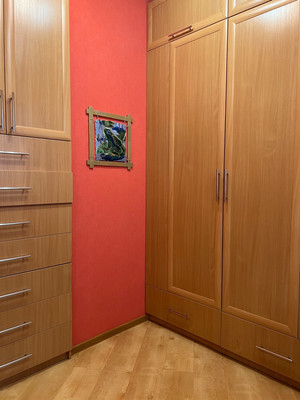 Продам многокомнатную квартиру, Десятинная ул, 3, Великий Новгород г