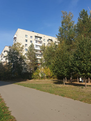 Продам двухкомнатную (2-комн.) квартиру, Карбышева ул, 17, Казань г