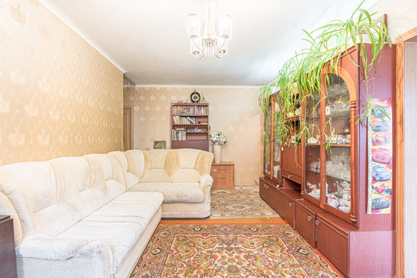 Продам трехкомнатную (3-комн.) квартиру, Восстания ул, 51, Казань г