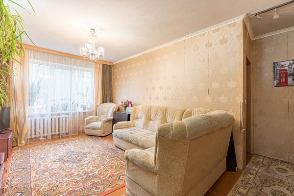 Продам трехкомнатную (3-комн.) квартиру, Восстания ул, 51, Казань г