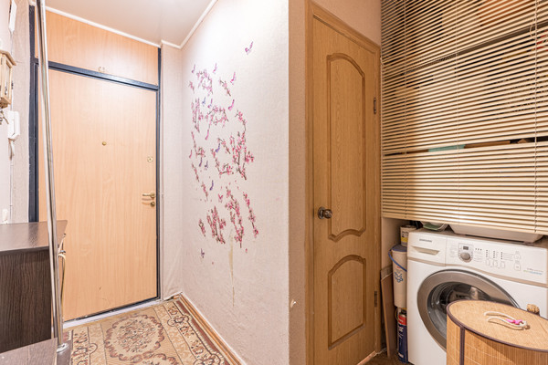 Продам трехкомнатную (3-комн.) квартиру, Восстания ул, 51, Казань г
