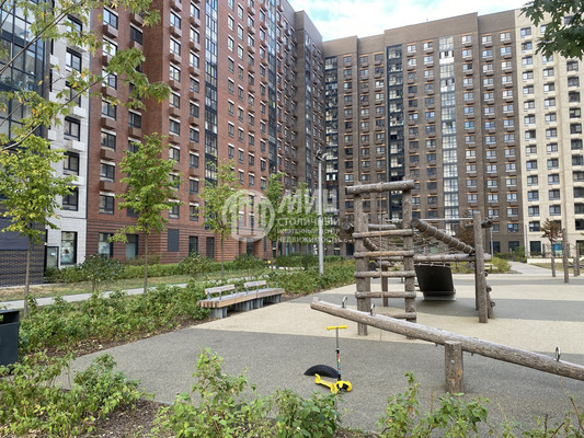 Продам трехкомнатную (3-комн.) квартиру, Михайлова ул, 30Ак1, Москва г